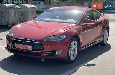 Ліфтбек Tesla Model S 2013 в Києві