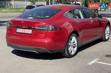 Лифтбек Tesla Model S 2013 в 