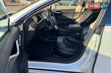 Ліфтбек Tesla Model S 2013 в 