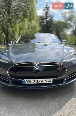 Лифтбек Tesla Model S 2013 в Никополе