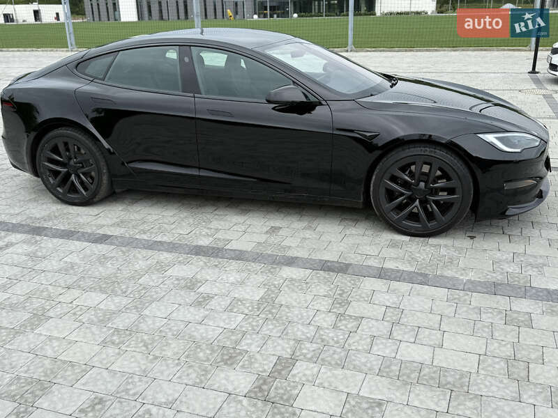 Лифтбек Tesla Model S 2022 в Львове