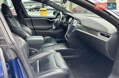 Лифтбек Tesla Model S 2017 в 