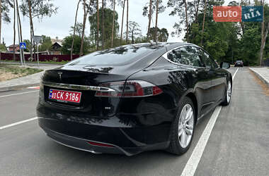 Ліфтбек Tesla Model S 2014 в 