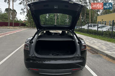 Ліфтбек Tesla Model S 2014 в 