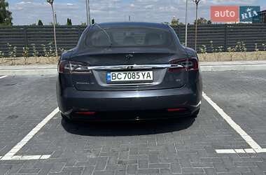 Лифтбек Tesla Model S 2016 в 