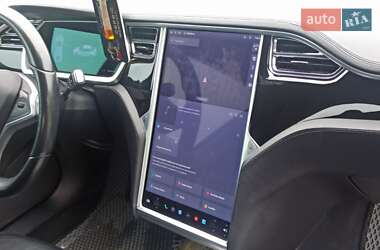 Лифтбек Tesla Model S 2013 в 