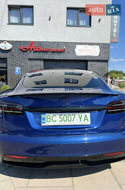Лифтбек Tesla Model S 2022 в 