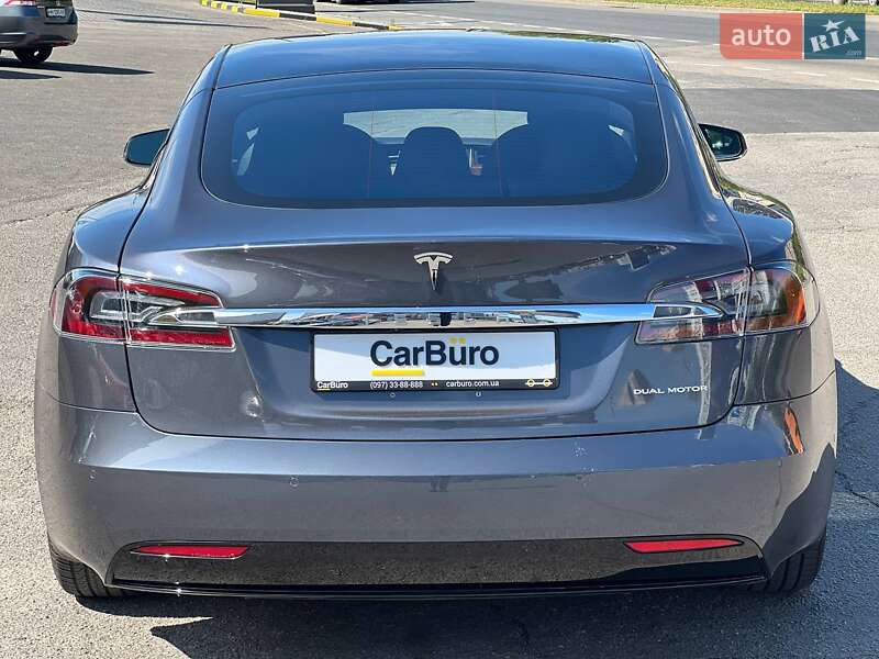 Ліфтбек Tesla Model S 2020 в Одесі