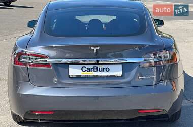 Лифтбек Tesla Model S 2020 в 