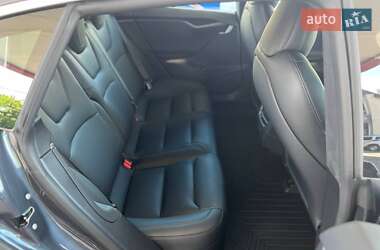 Лифтбек Tesla Model S 2020 в 