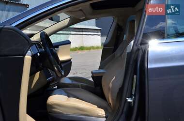 Лифтбек Tesla Model S 2016 в 