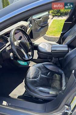 Ліфтбек Tesla Model S 2013 в 