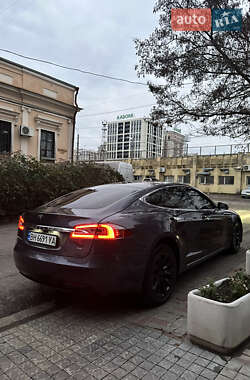 Лифтбек Tesla Model S 2017 в Одессе