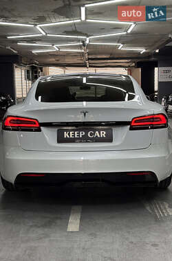 Лифтбек Tesla Model S 2022 в 