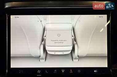 Лифтбек Tesla Model S 2022 в 
