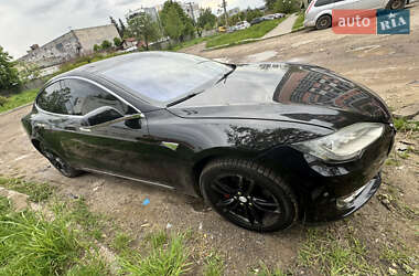 Лифтбек Tesla Model S 2012 в 