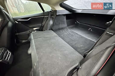Лифтбек Tesla Model S 2012 в 