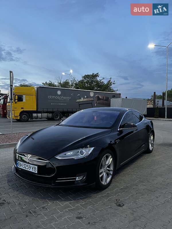 Лифтбек Tesla Model S 2013 в Одессе