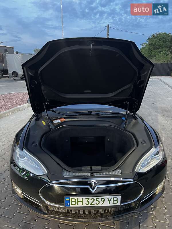 Лифтбек Tesla Model S 2013 в Одессе