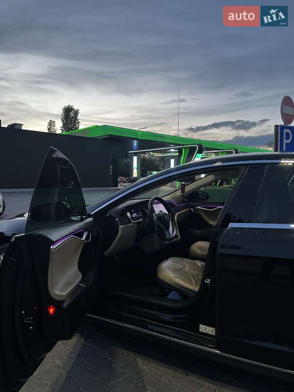 Лифтбек Tesla Model S 2013 в Одессе