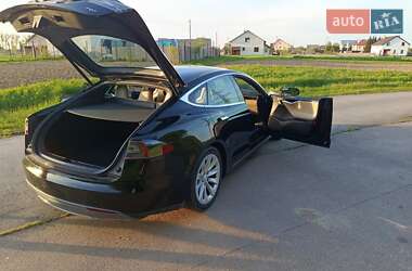 Ліфтбек Tesla Model S 2016 в 