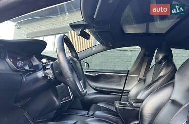 Лифтбек Tesla Model S 2018 в 