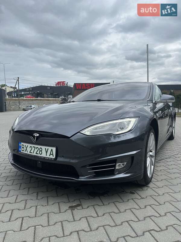 Tesla Model S 2014