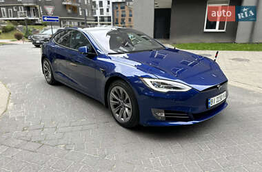 Лифтбек Tesla Model S 2020 в 