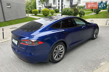 Лифтбек Tesla Model S 2020 в 