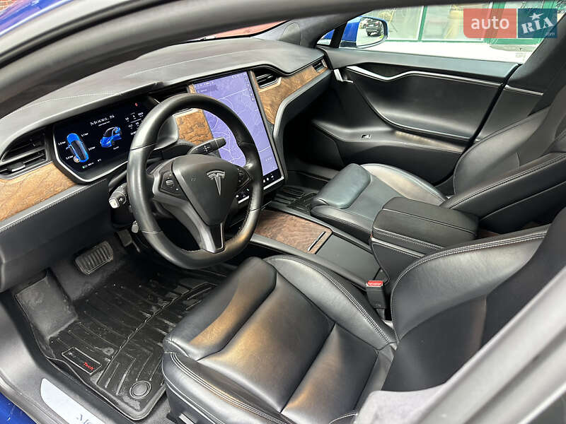 Лифтбек Tesla Model S 2020 в Львове