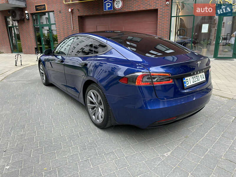 Лифтбек Tesla Model S 2020 в Львове