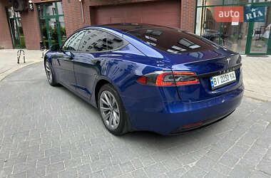 Лифтбек Tesla Model S 2020 в 