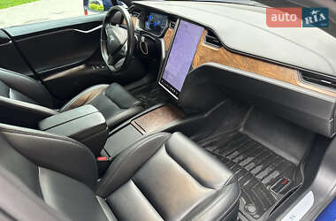 Лифтбек Tesla Model S 2020 в 