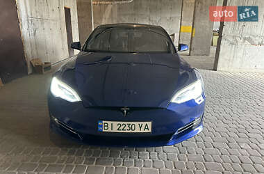 Лифтбек Tesla Model S 2020 в 