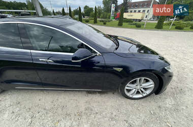 Лифтбек Tesla Model S 2014 в 