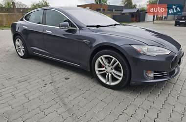 Ліфтбек Tesla Model S 2015 в 