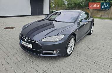 Ліфтбек Tesla Model S 2015 в Трускавці