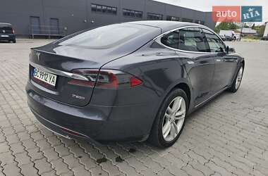 Ліфтбек Tesla Model S 2015 в 