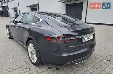 Ліфтбек Tesla Model S 2015 в 