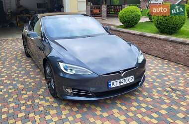 Лифтбек Tesla Model S 2016 в Коломые