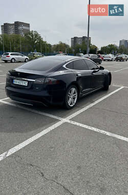 Лифтбек Tesla Model S 2014 в 