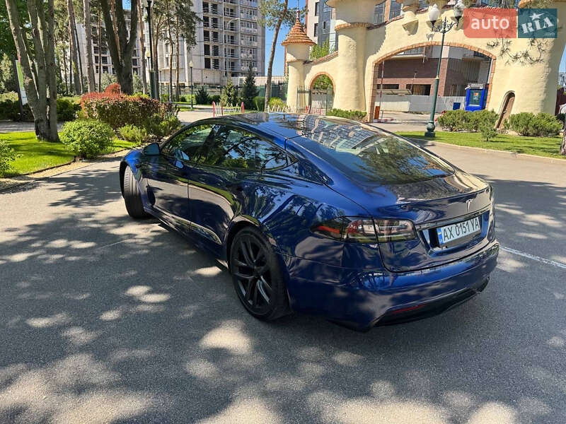 Лифтбек Tesla Model S 2022 в Харькове
