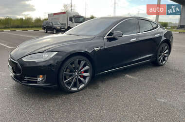 Ліфтбек Tesla Model S 2015 в 