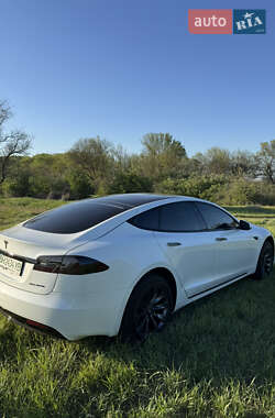 Ліфтбек Tesla Model S 2020 в 
