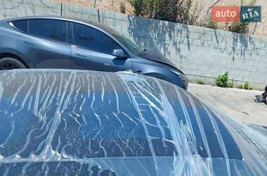 Лифтбек Tesla Model S 2014 в 