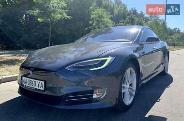 Ліфтбек Tesla Model S 2016 в Києві