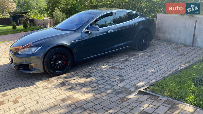 Ліфтбек Tesla Model S 2015 в Вінниці фото 8 Ліфтбек Tesla Model S 2015 в Вінниці