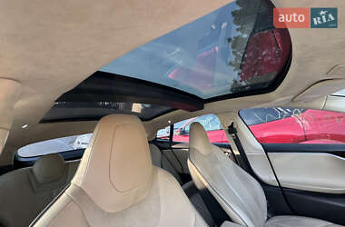 Ліфтбек Tesla Model S 2013 в 