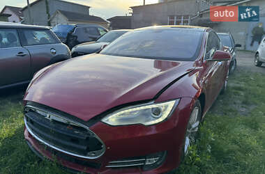 Ліфтбек Tesla Model S 2013 в 