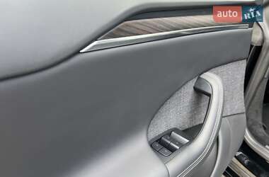 Лифтбек Tesla Model S 2023 в 